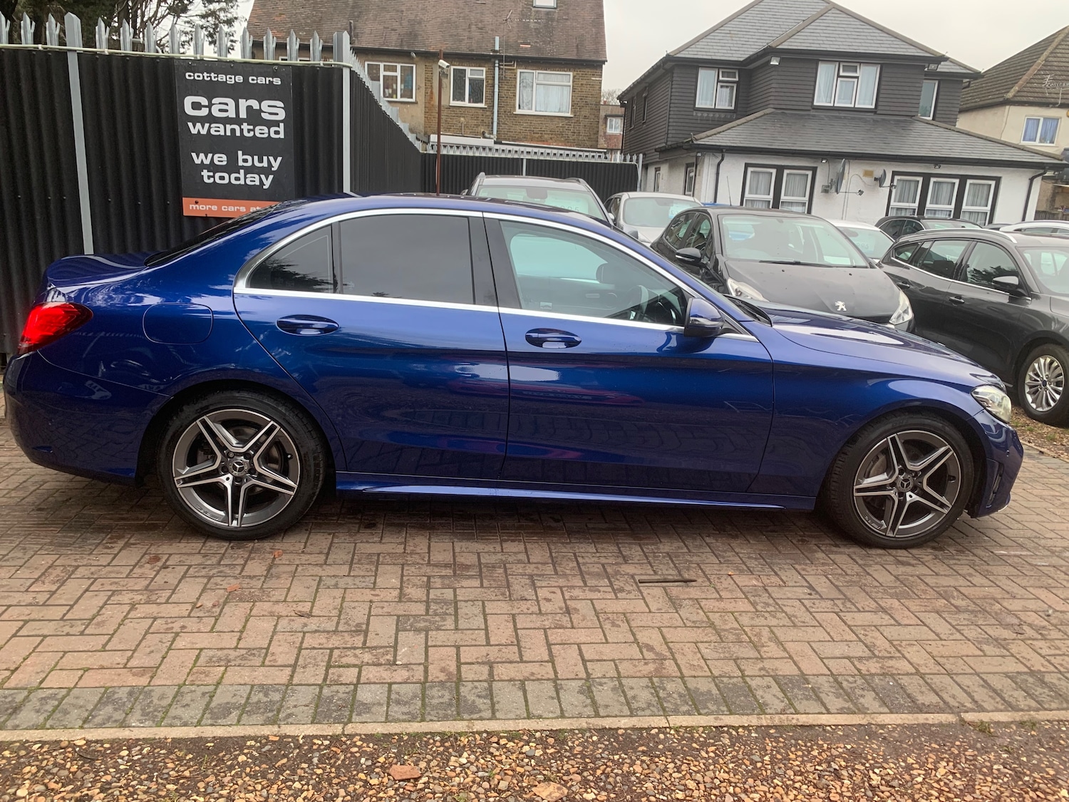 Used Mercedes-Benz C Class 2019 for sale - 76590665: Photo 3