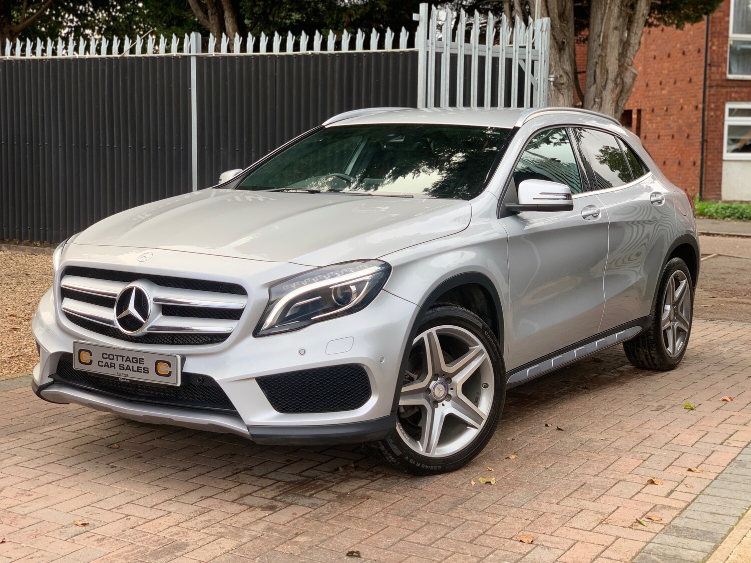 Used Mercedes-Benz GLA 2017 for sale - 76334579: Photo 6