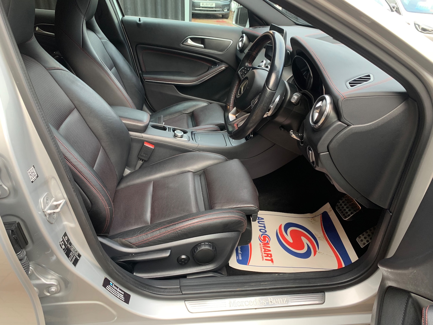 Used Mercedes-Benz GLA 2017 for sale - 76334579: Photo 8