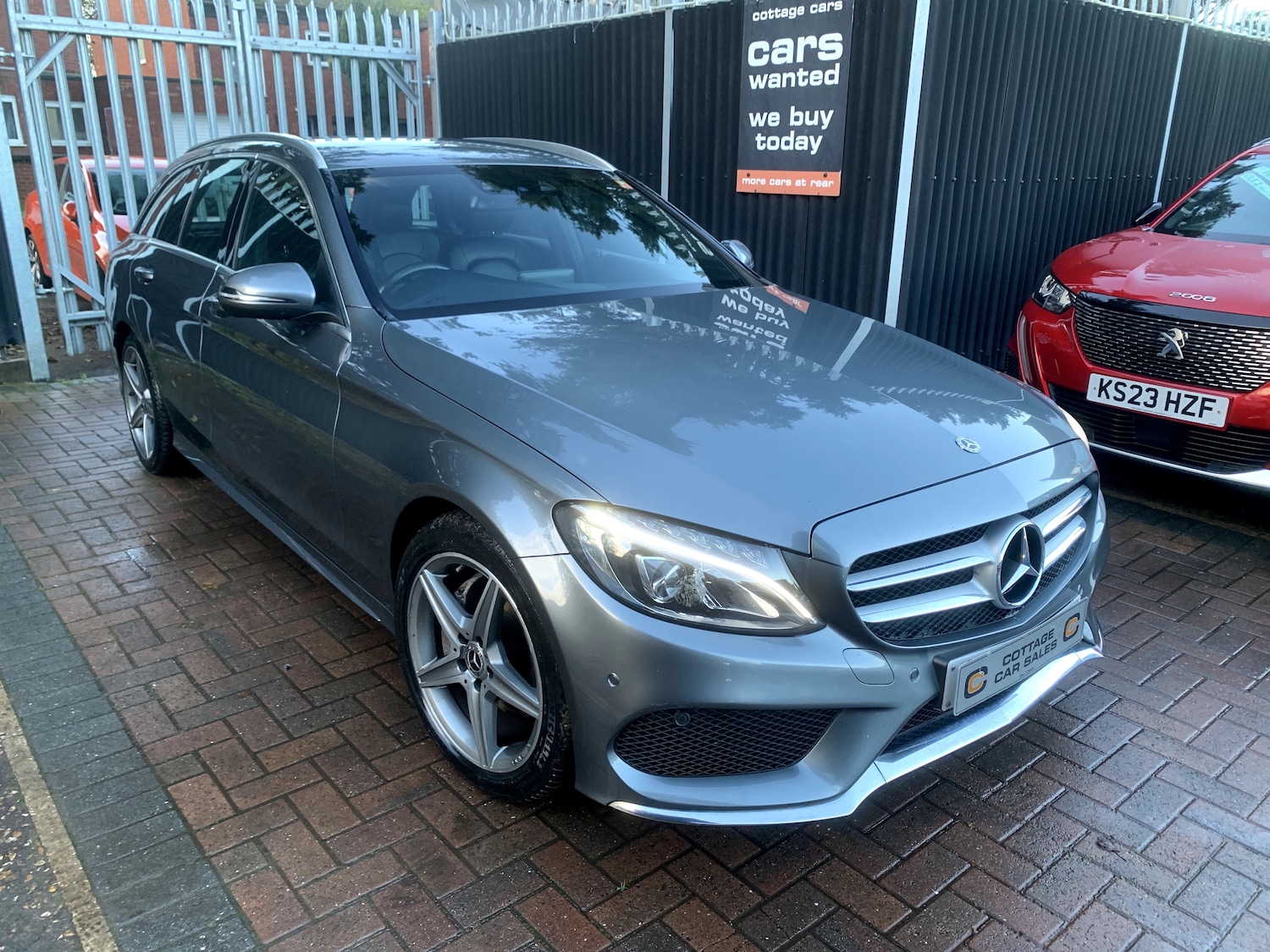 Used Mercedes-Benz C Class 2018 for sale - 76909258: Photo 2