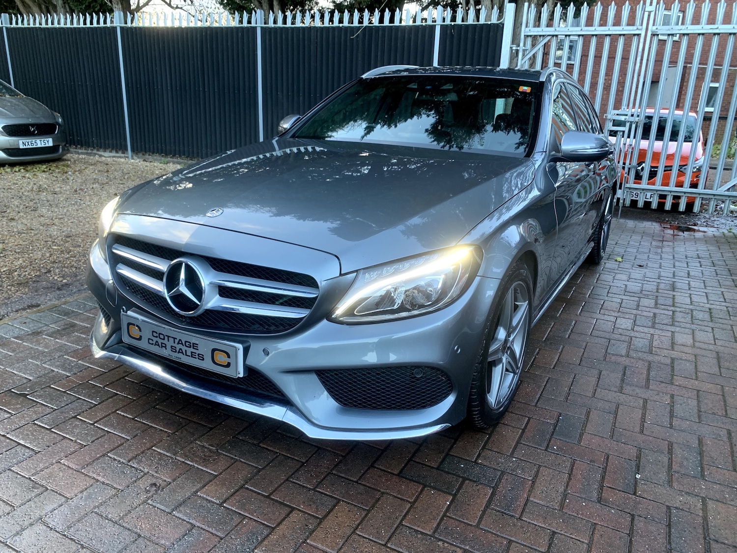 Used Mercedes-Benz C Class 2018 for sale - 76909258: Photo 5