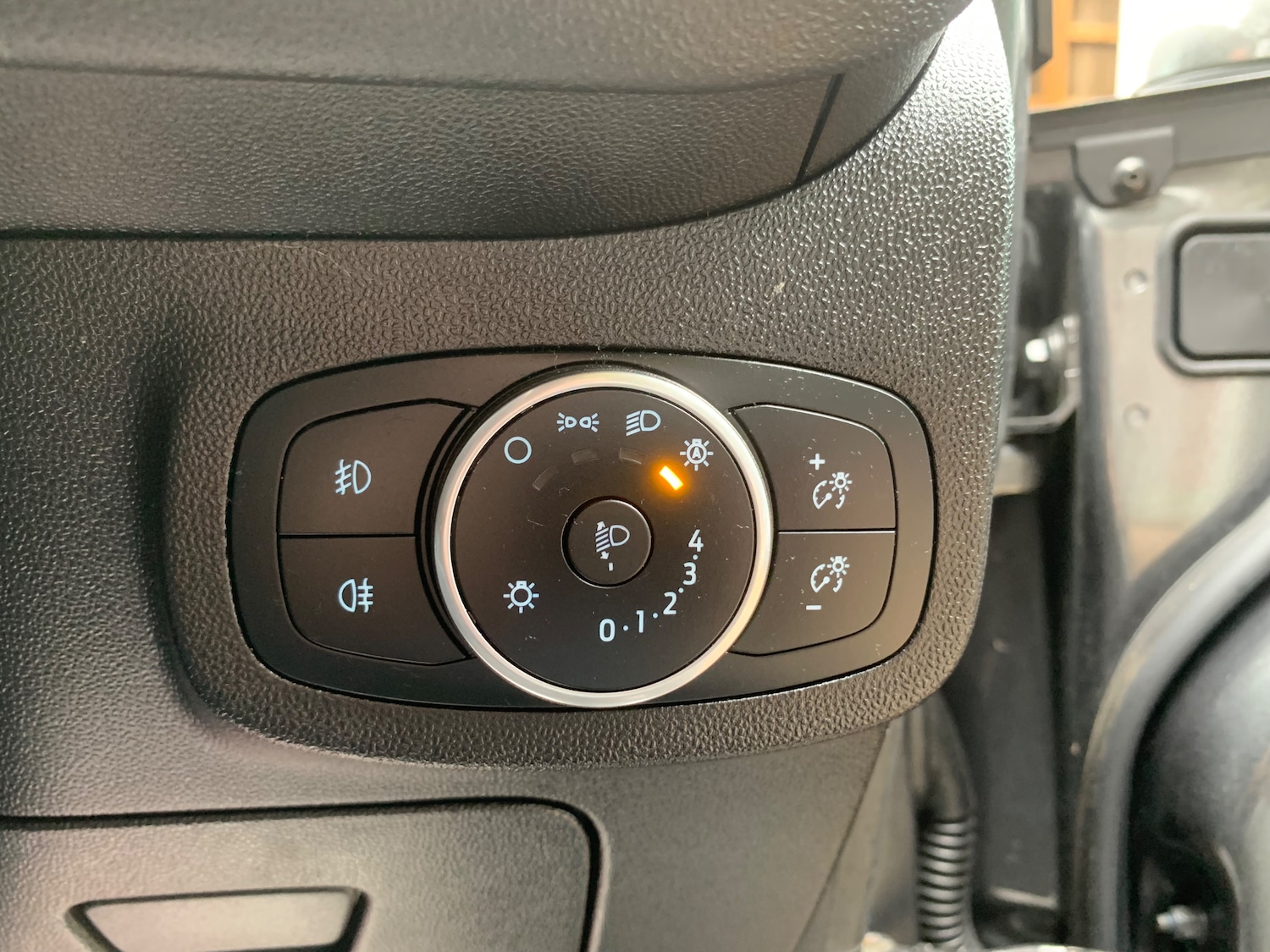 Used Ford Fiesta 2019 for sale - 78078600: Photo 15