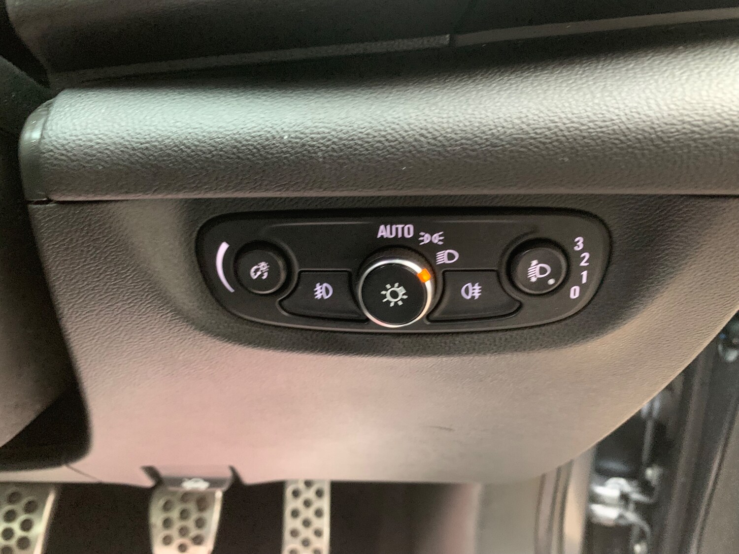 Used Vauxhall Insignia 2019 for sale - 77557337: Photo 13