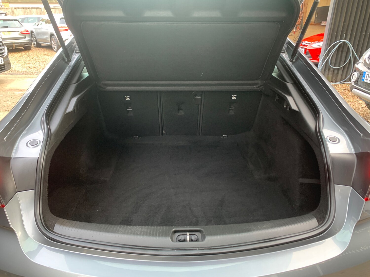 Used Vauxhall Insignia 2019 for sale - 77557337: Photo 8