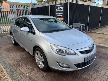 Vauxhall - Astra