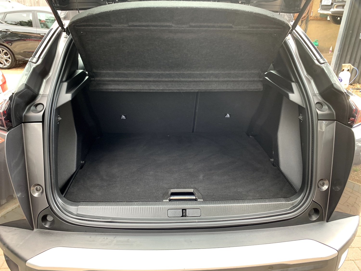 Used Peugeot 2008 2021 for sale - 76219717: Photo 17