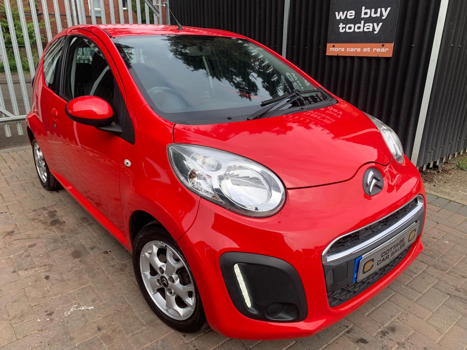 Used Citroen C1 2014 for sale - 76067304: Photo 1