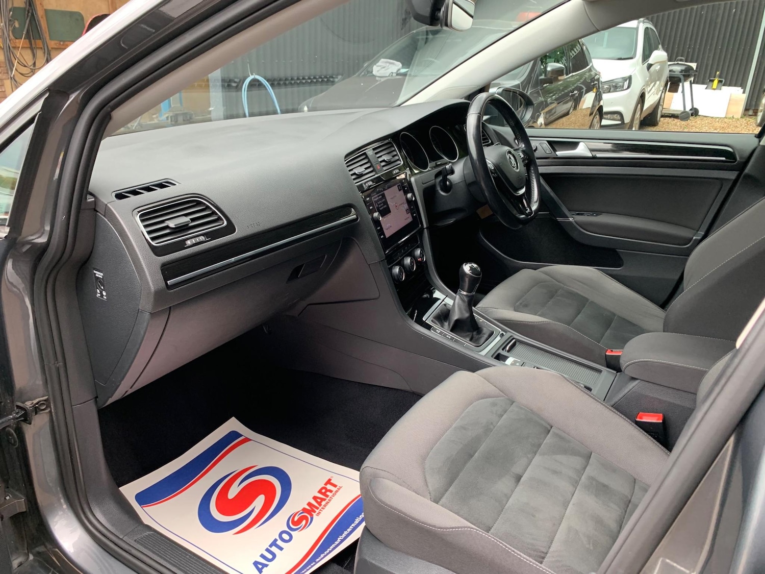 Used Volkswagen Golf 2018 for sale - 76067303: Photo 23