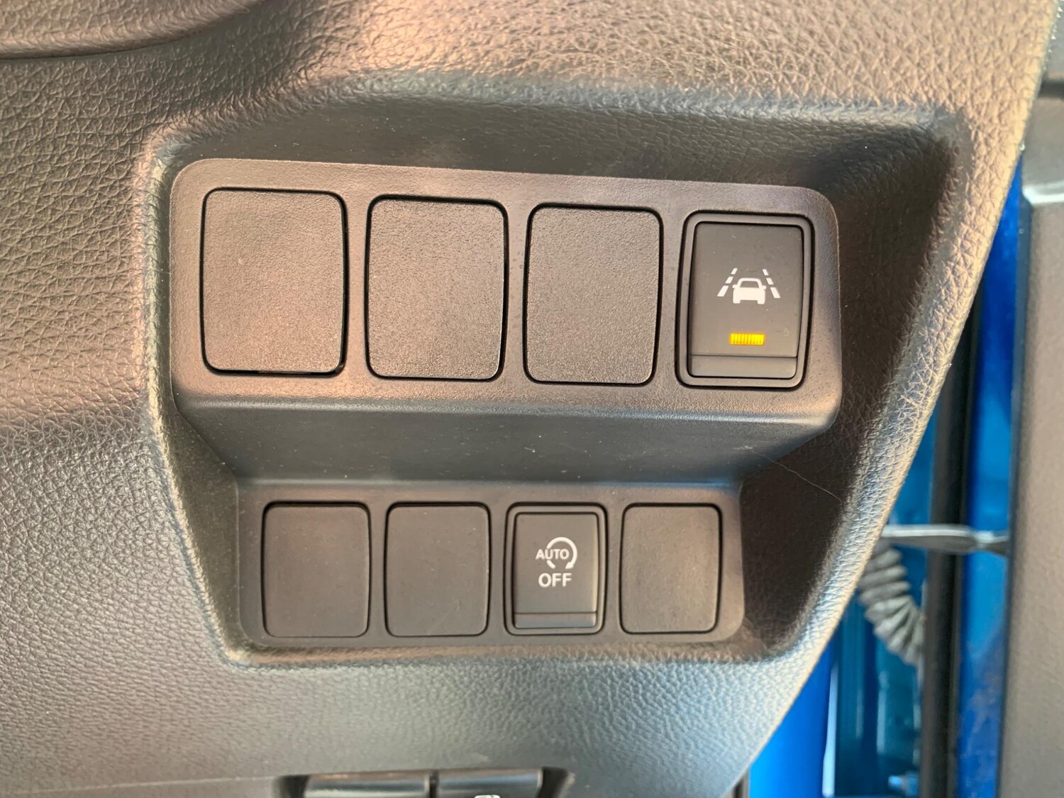 Used Nissan Qashqai 2017 for sale - 76067302: Photo 18