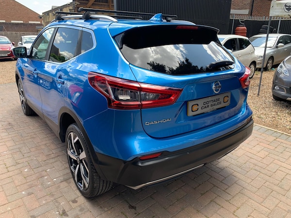 Used Nissan Qashqai 2017 for sale - 76067302: Photo 5