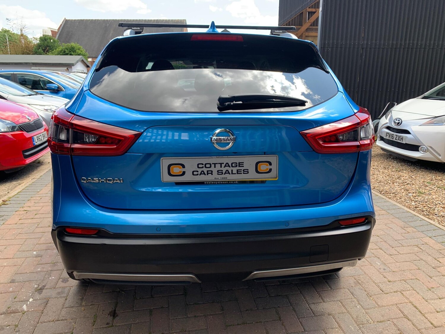 Used Nissan Qashqai 2017 for sale - 76067302: Photo 6