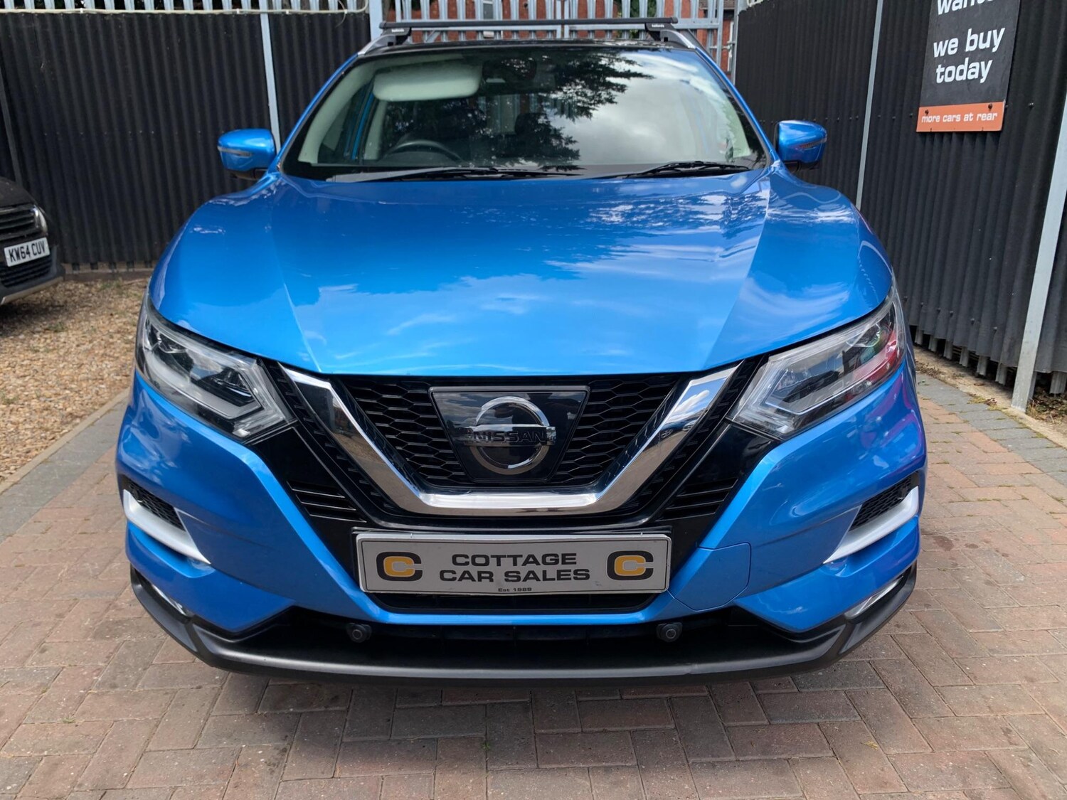 Used Nissan Qashqai 2017 for sale - 76067302: Photo 8