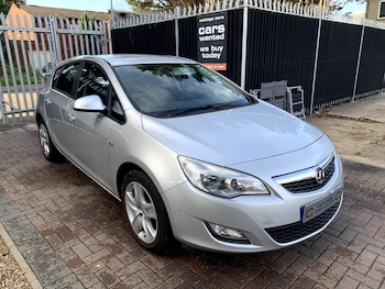 Vauxhall - Astra