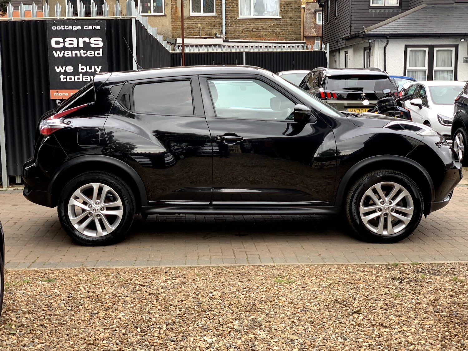Used Nissan Juke 2018 for sale - 76313796: Photo 2