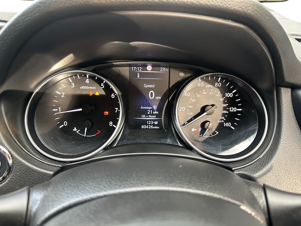 Used Nissan Qashqai 2018 for sale - 76067309: Photo 18
