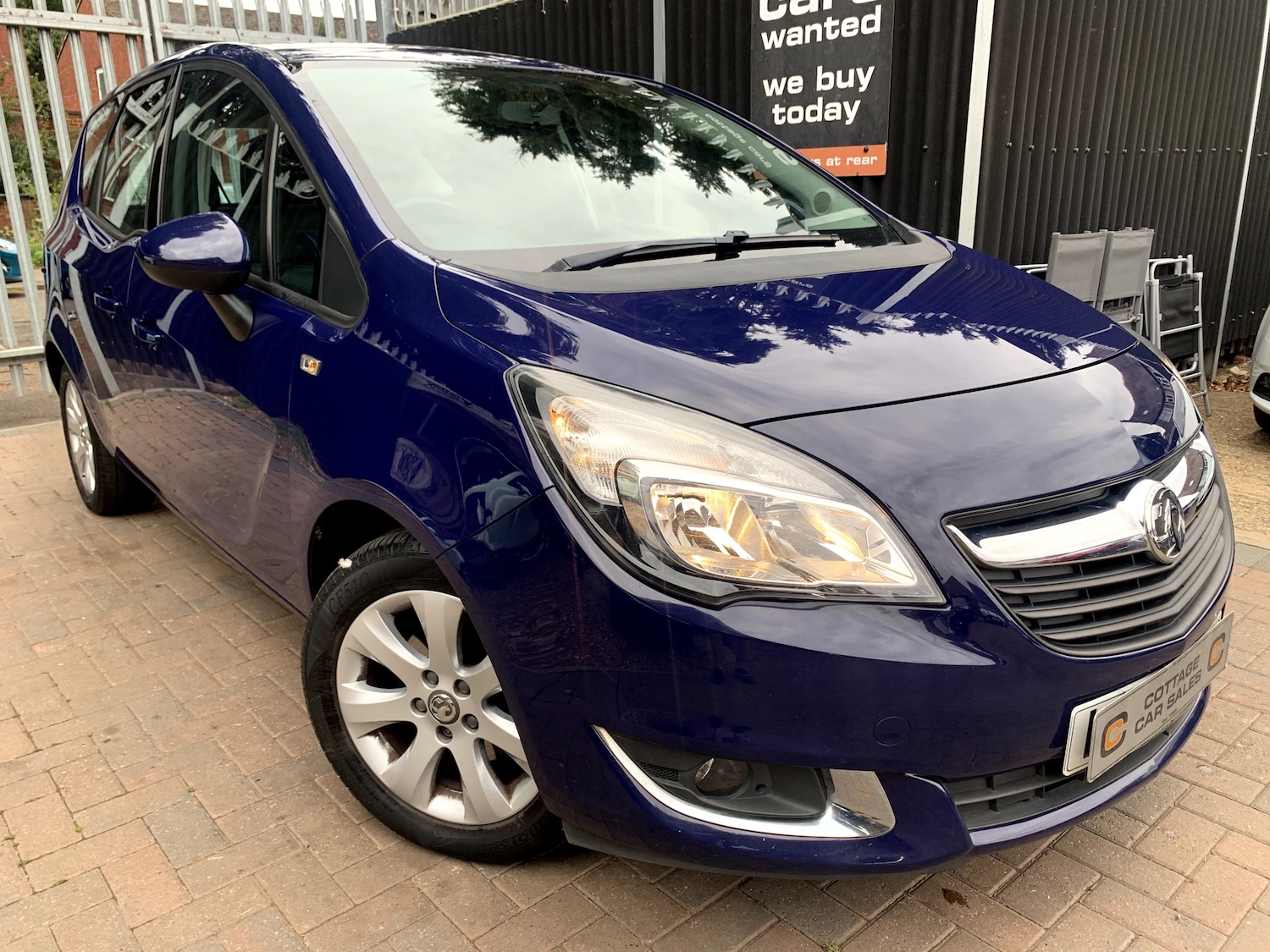 Used Vauxhall Meriva 2016 for sale - 76067307: Photo 1
