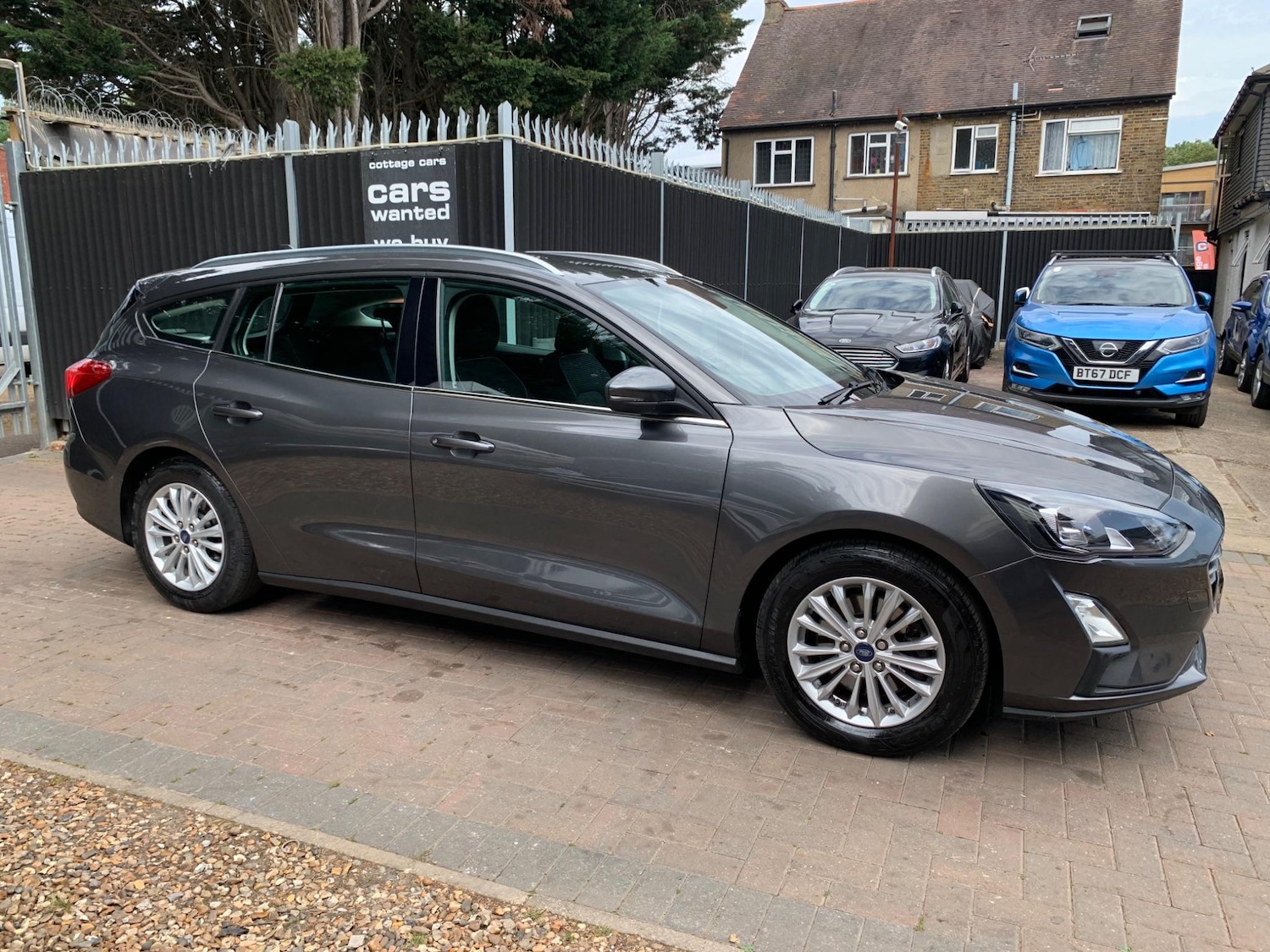 Used Ford Focus 2020 for sale - 76067306: Photo 3