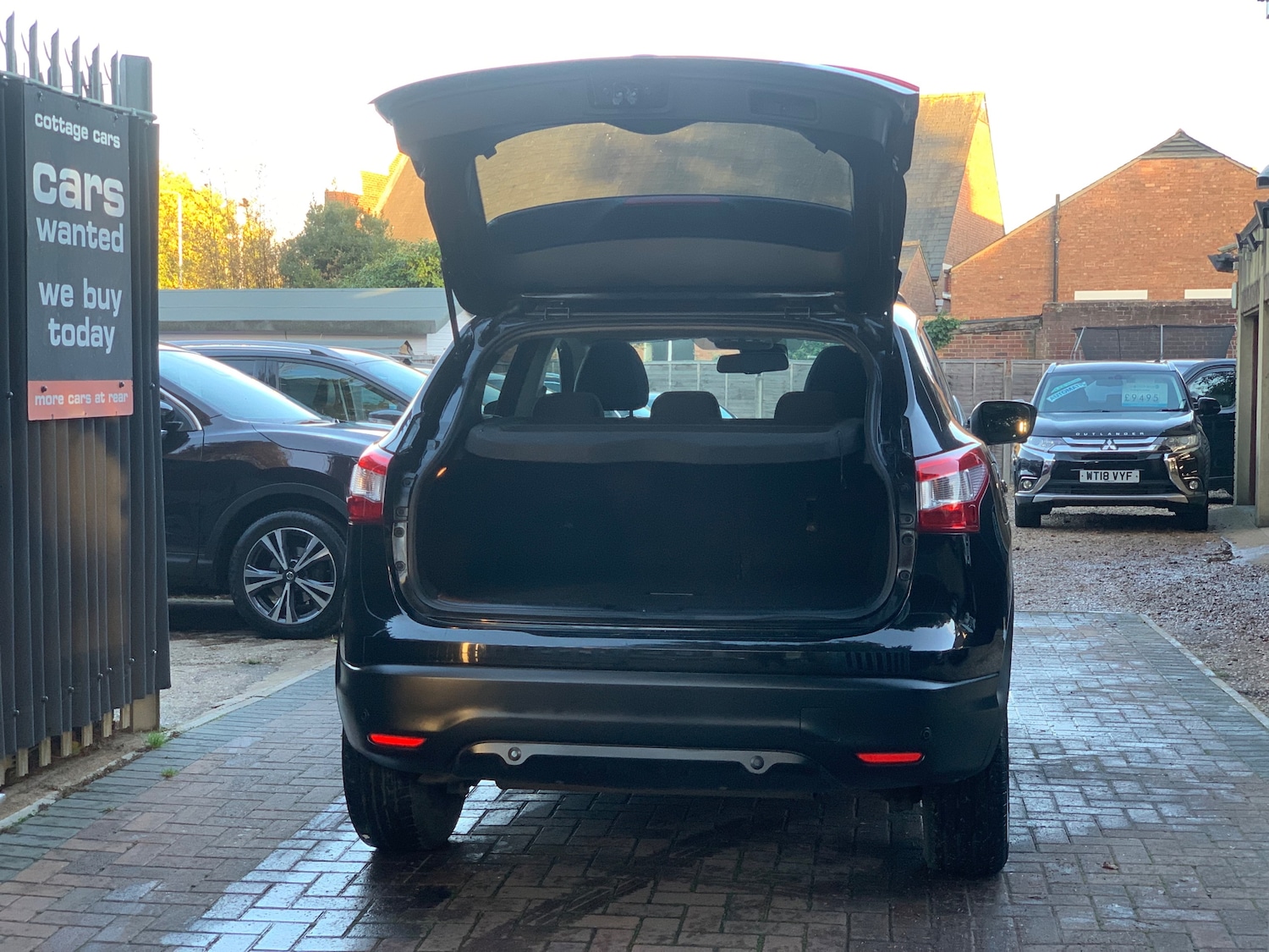 Used Nissan Qashqai 2015 for sale - 76641659: Photo 7