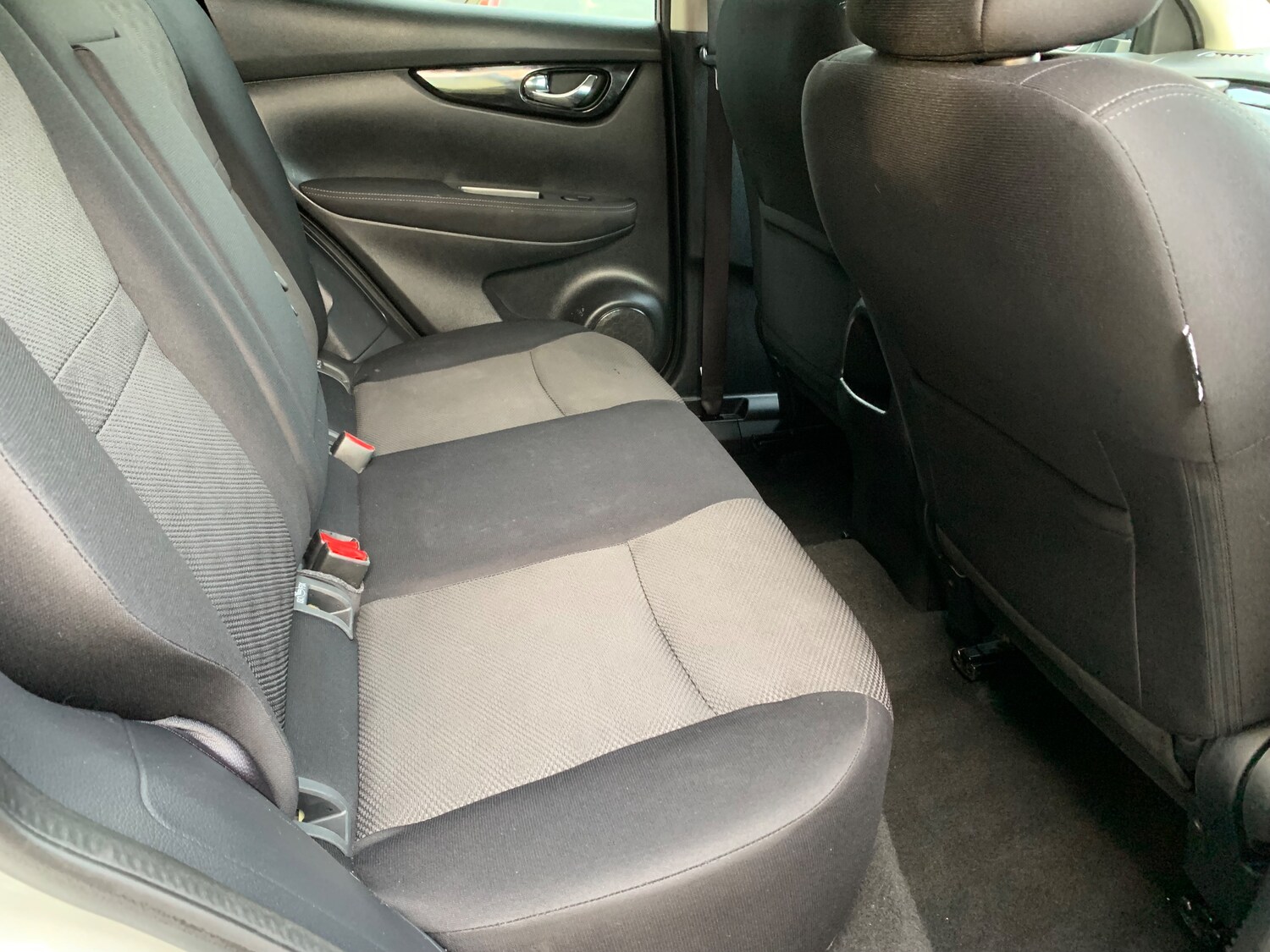 Used Nissan Qashqai 2016 for sale - 77764265: Photo 15