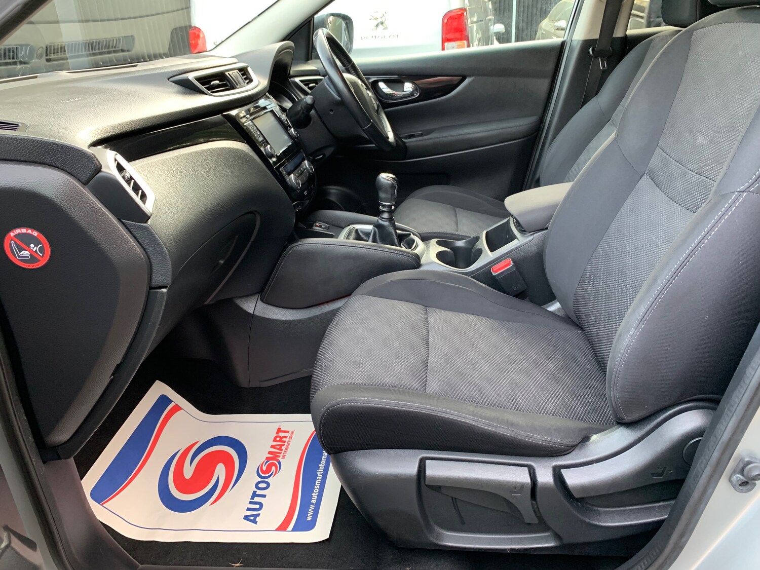 Used Nissan Qashqai 2016 for sale - 77764265: Photo 17