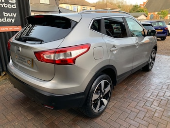 Used Nissan Qashqai 2016 for sale - 77764265: Photo