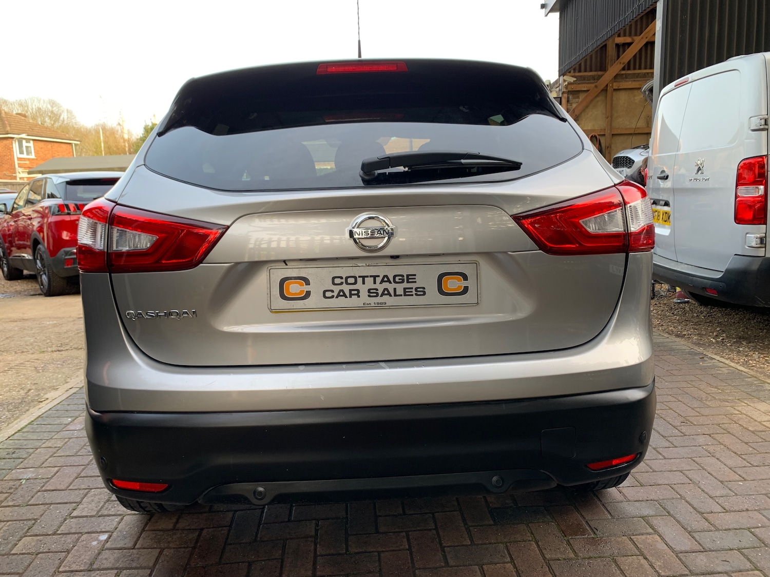 Used Nissan Qashqai 2016 for sale - 77764265: Photo 4
