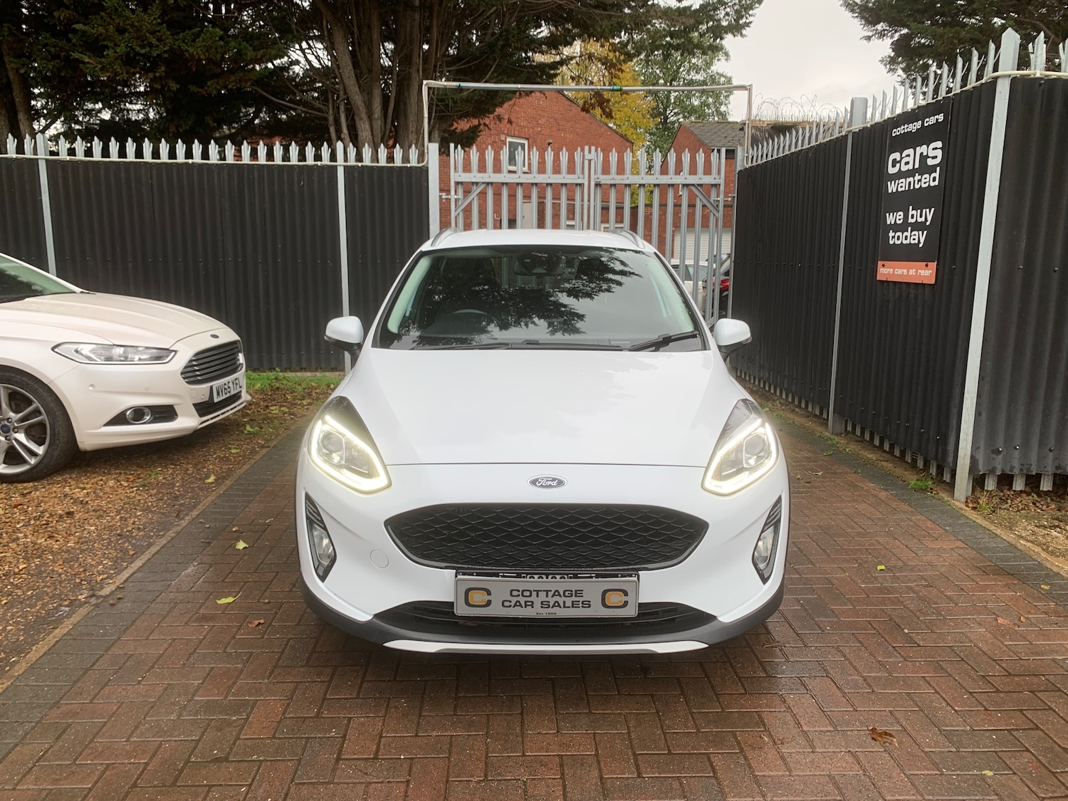 Used Ford Fiesta 2018 for sale - 76750857: Photo 3