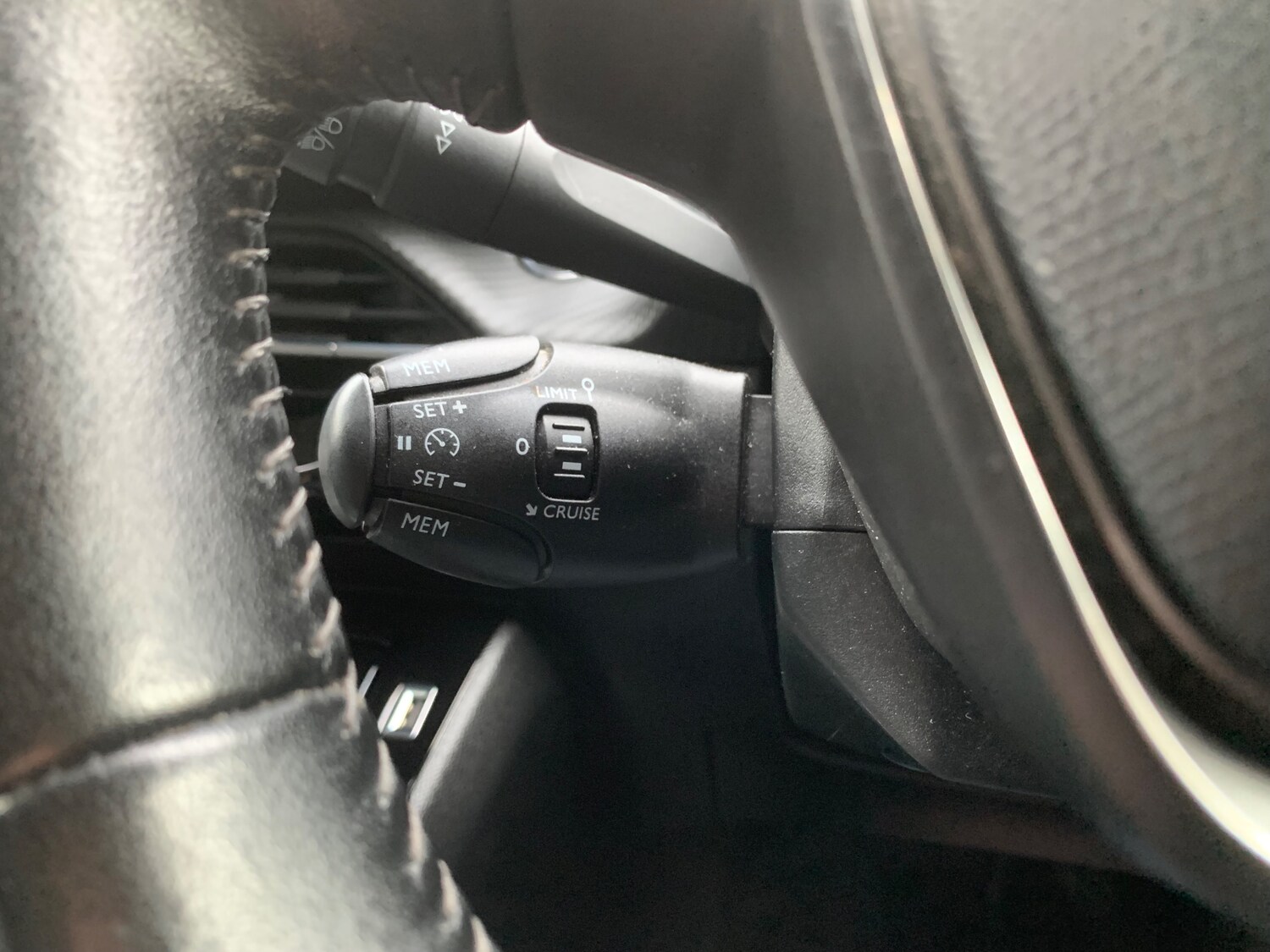 Used Peugeot 2008 2021 for sale - 77989799: Photo 16