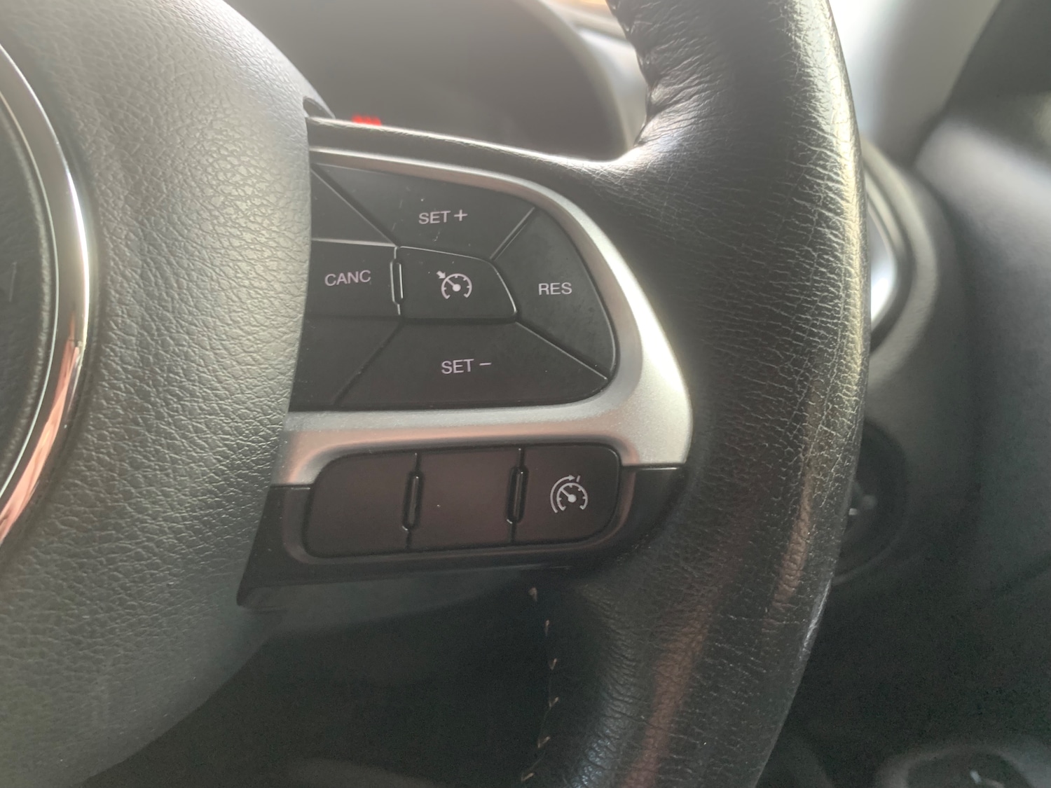 Used Jeep Renegade 2018 for sale - 76697801: Photo 13