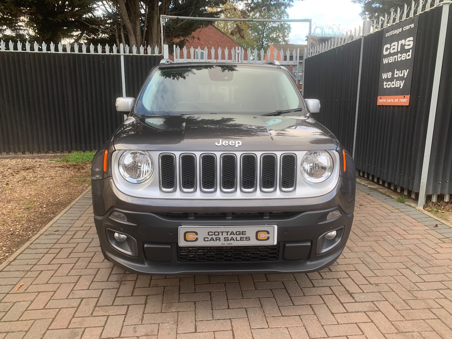 Used Jeep Renegade 2018 for sale - 76697801: Photo 6