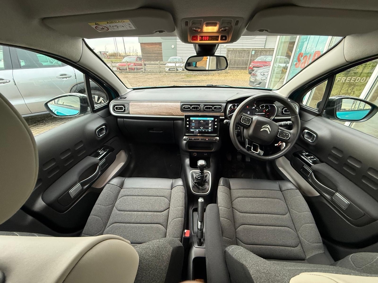 Used Citroen C3 2023 for sale - 76872365: Photo 35