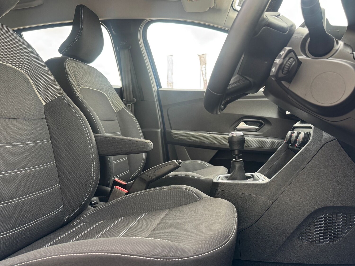 Used Dacia Sandero 2022 for sale - 77198169: Photo 31