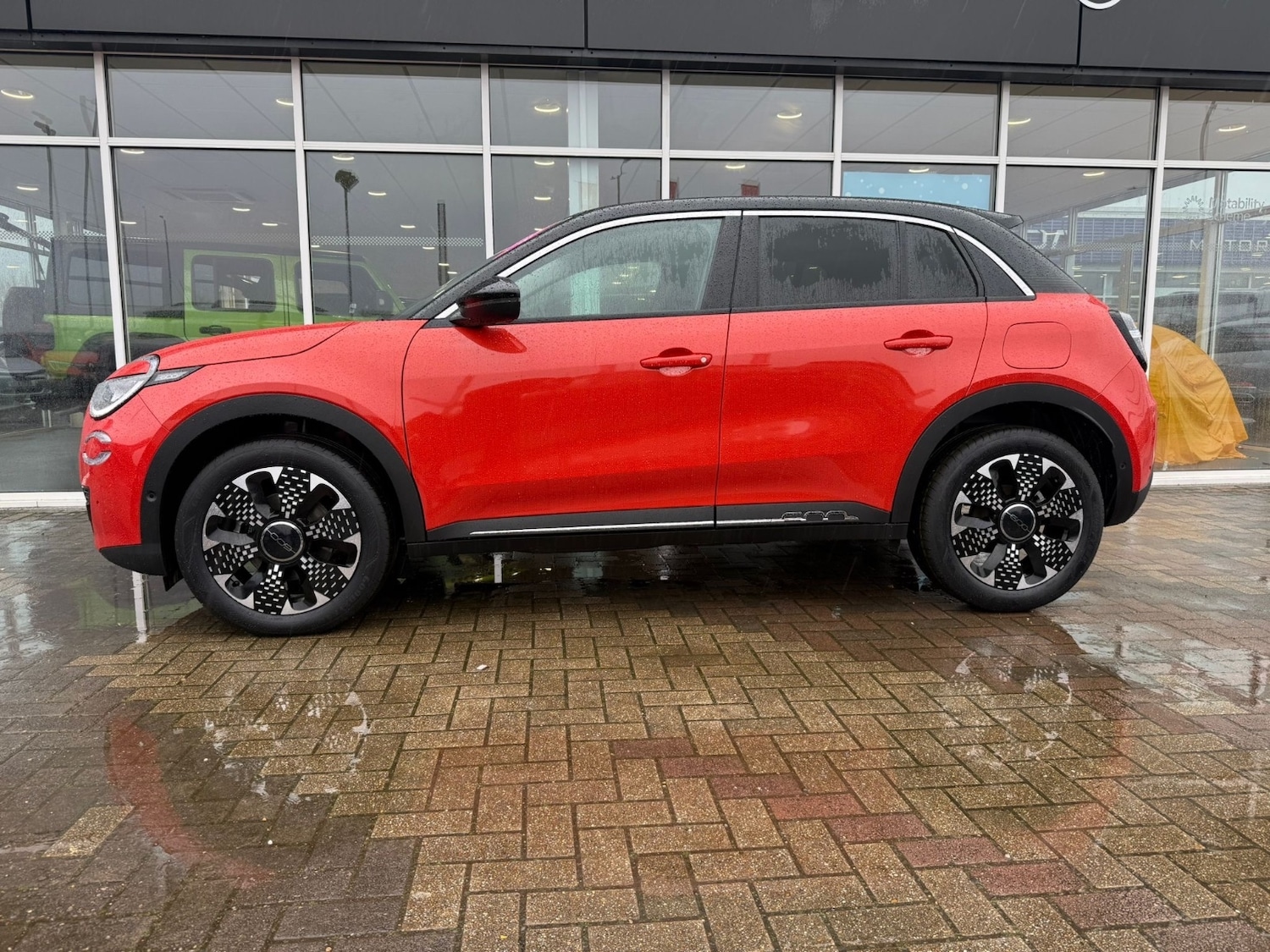 Used Fiat 600 2025 for sale - 76873667: Photo 2