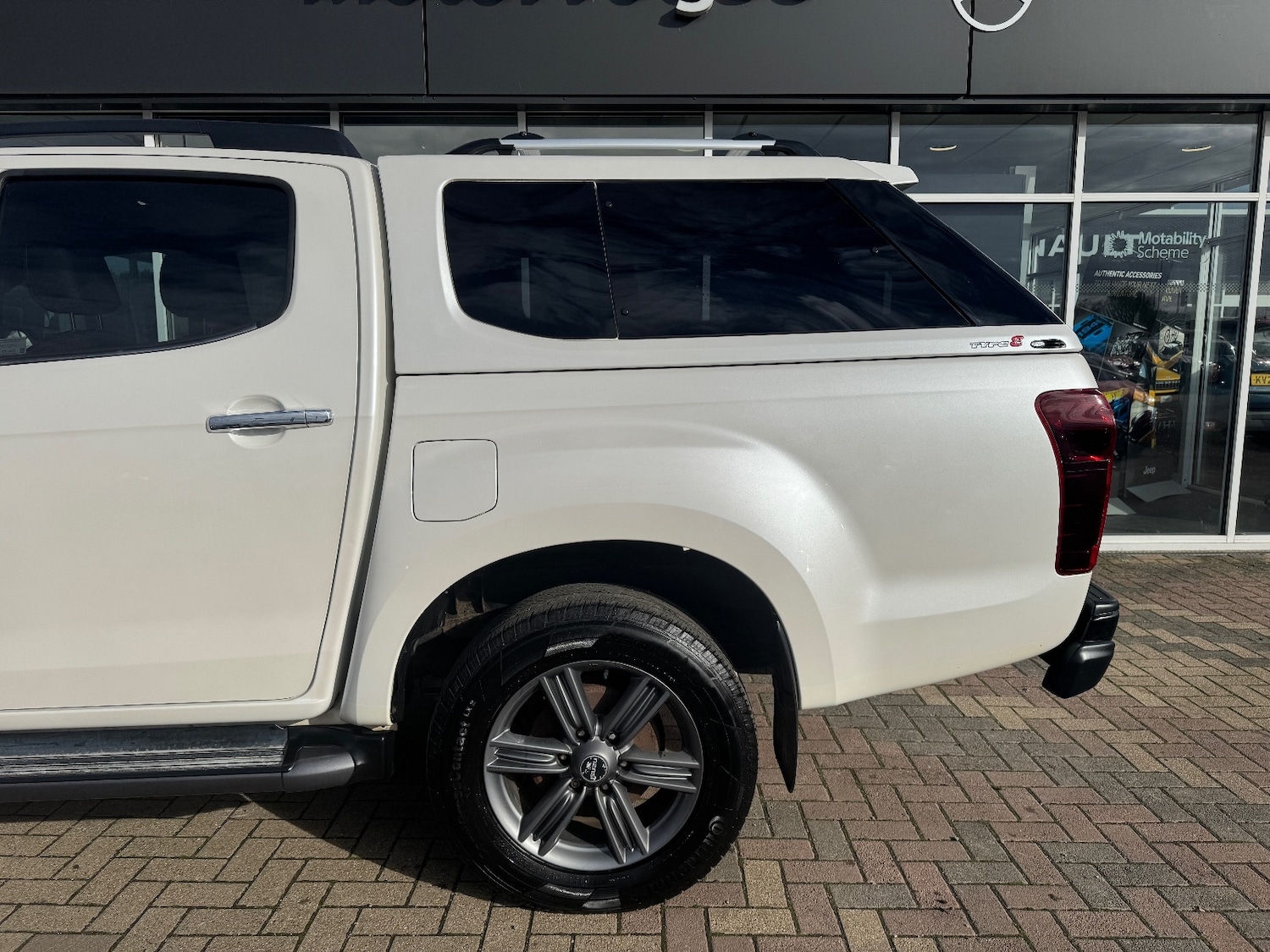 Used Isuzu D-Max 2018 for sale - 76350797: Photo 14