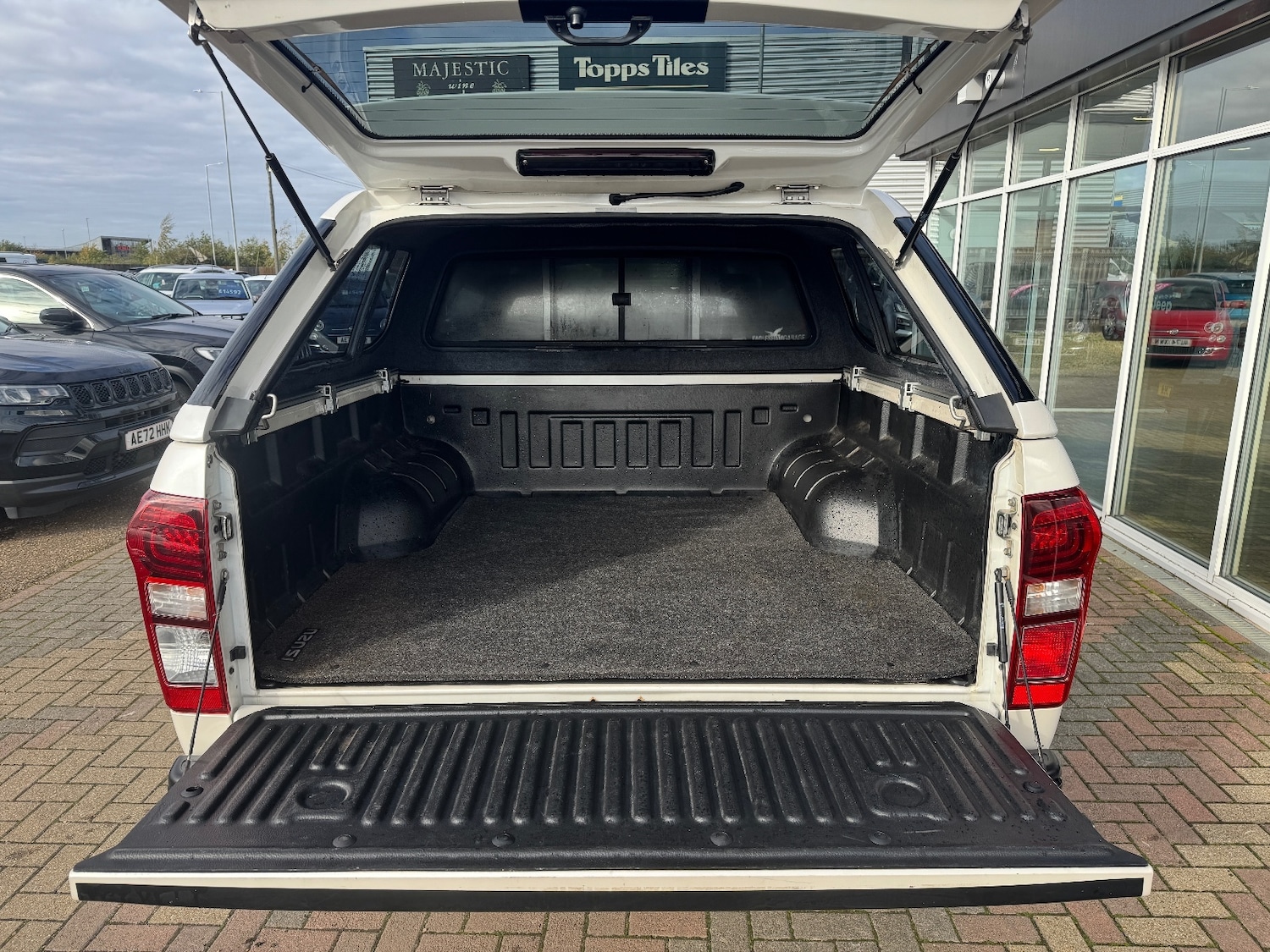 Used Isuzu D-Max 2018 for sale - 76350797: Photo 23
