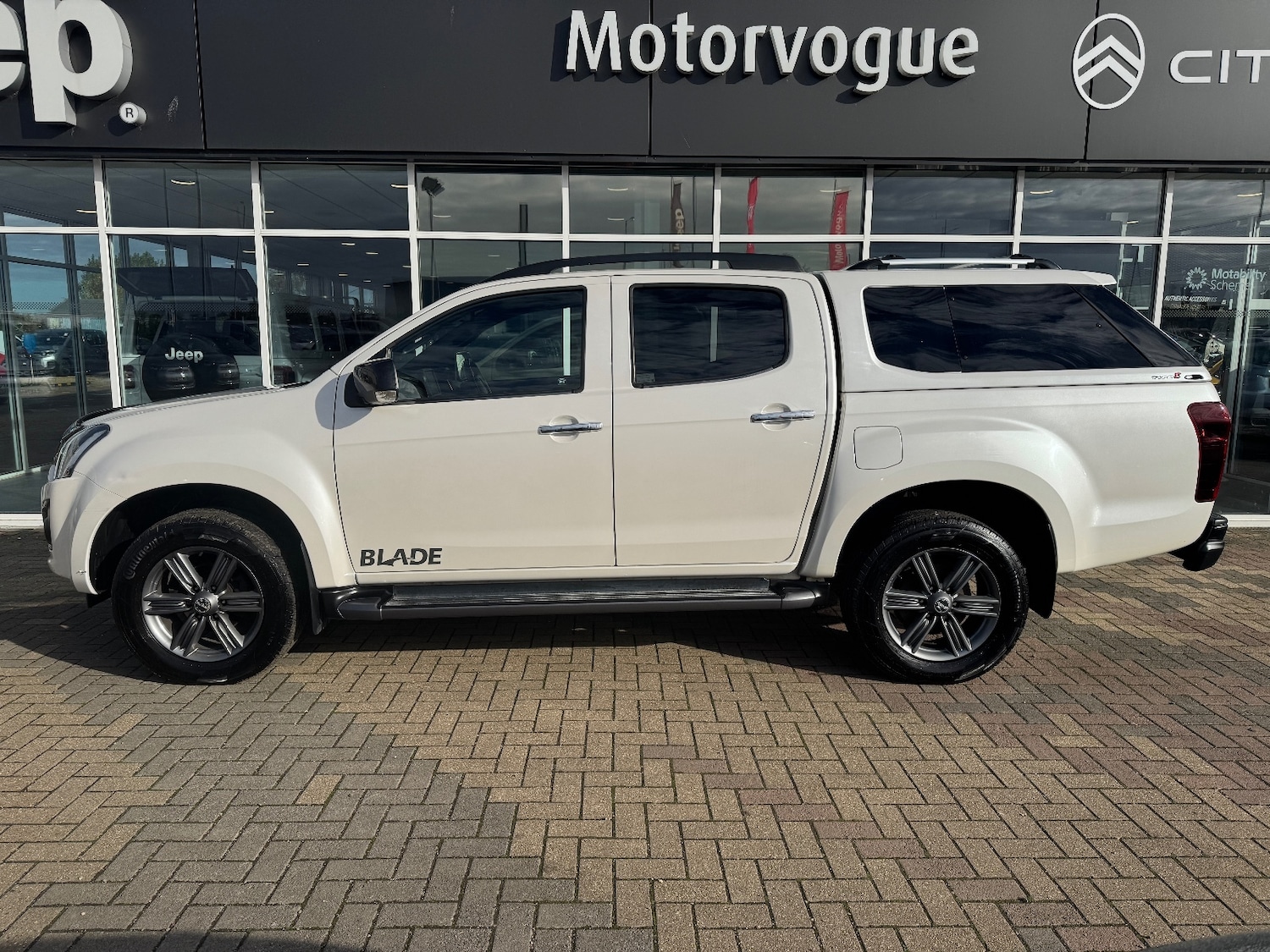 Used Isuzu D-Max 2018 for sale - 76350797: Photo 8