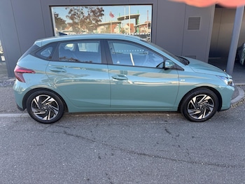 Used Hyundai i20 2023 for sale - 76870919: Photo