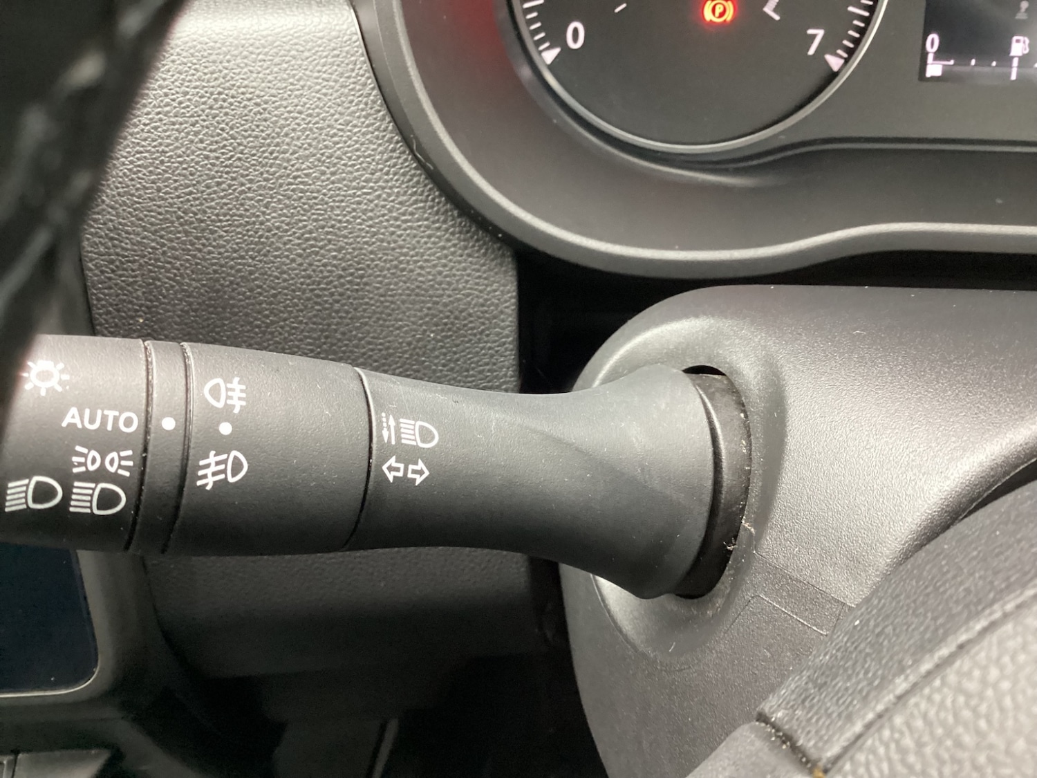 Used Dacia Duster 2023 for sale - 76717308: Photo 38