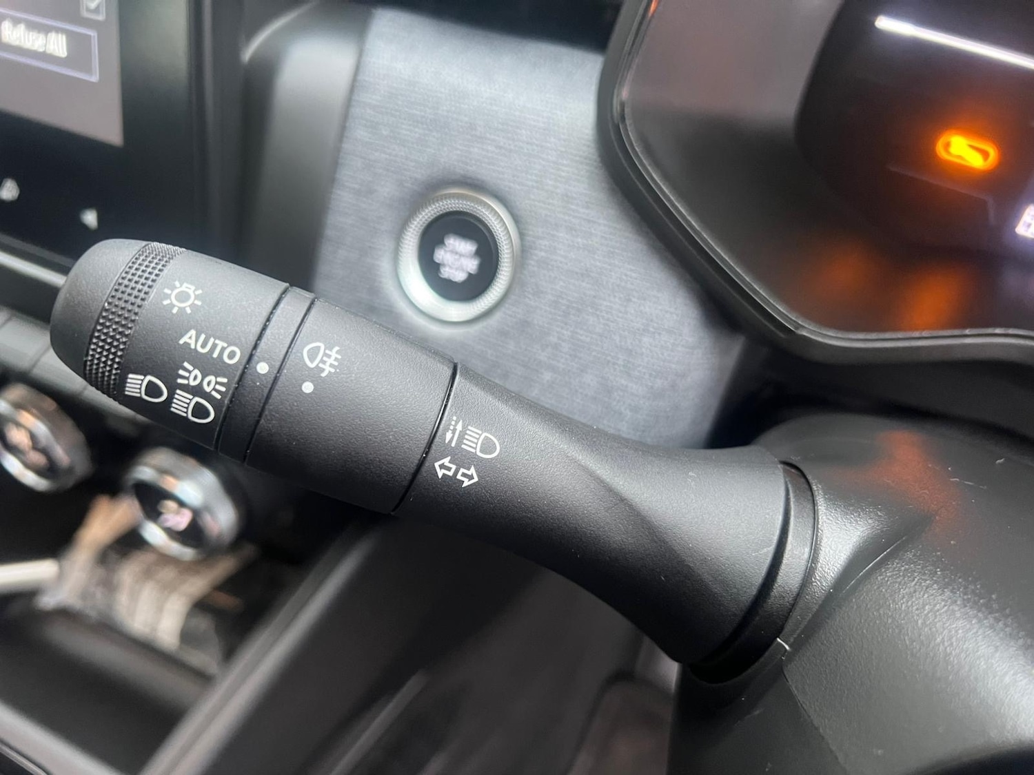 Used Renault Clio 2023 for sale - 76869633: Photo 19