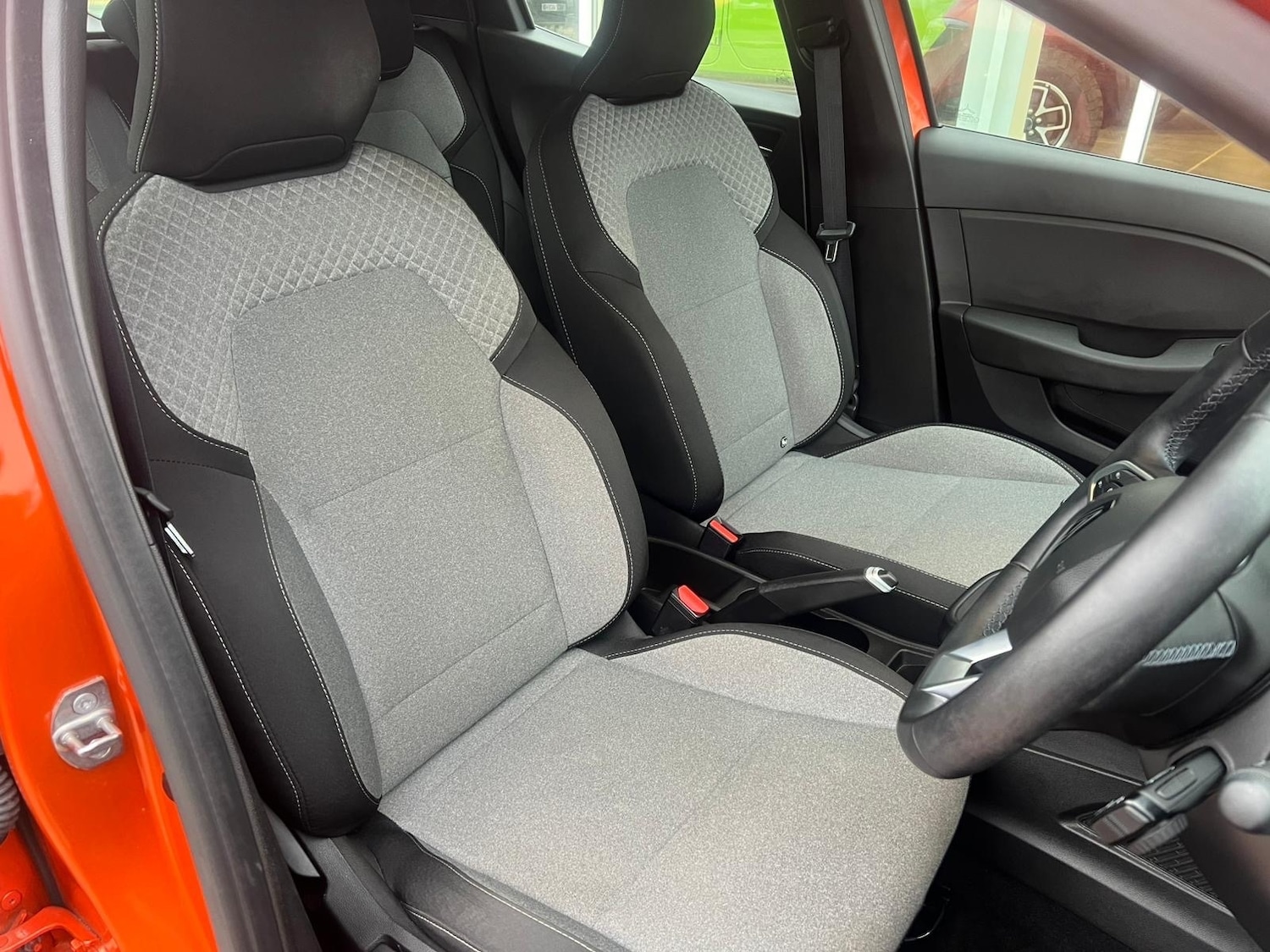 Used Renault Clio 2023 for sale - 76869633: Photo 27