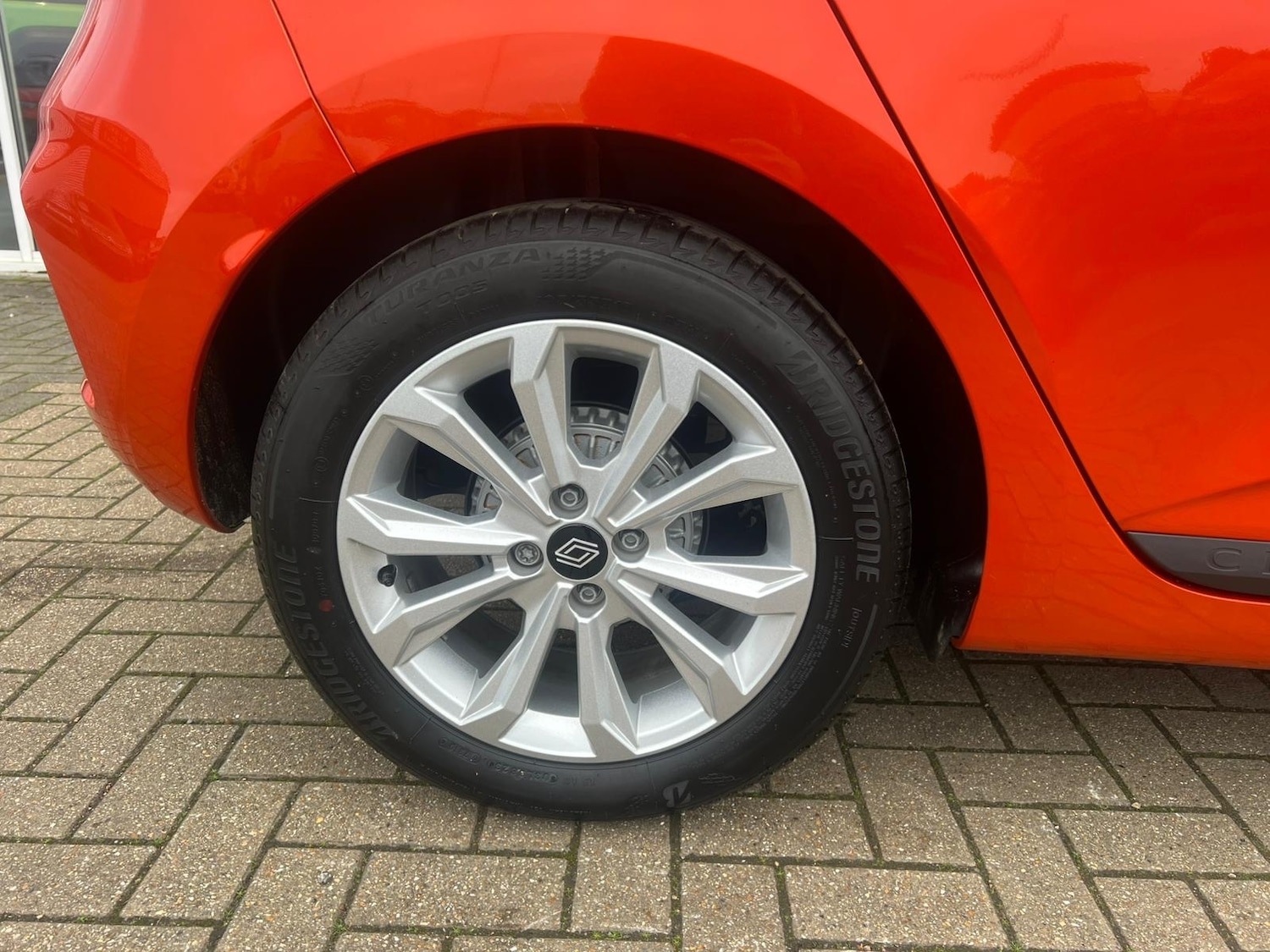 Used Renault Clio 2023 for sale - 76869633: Photo 5