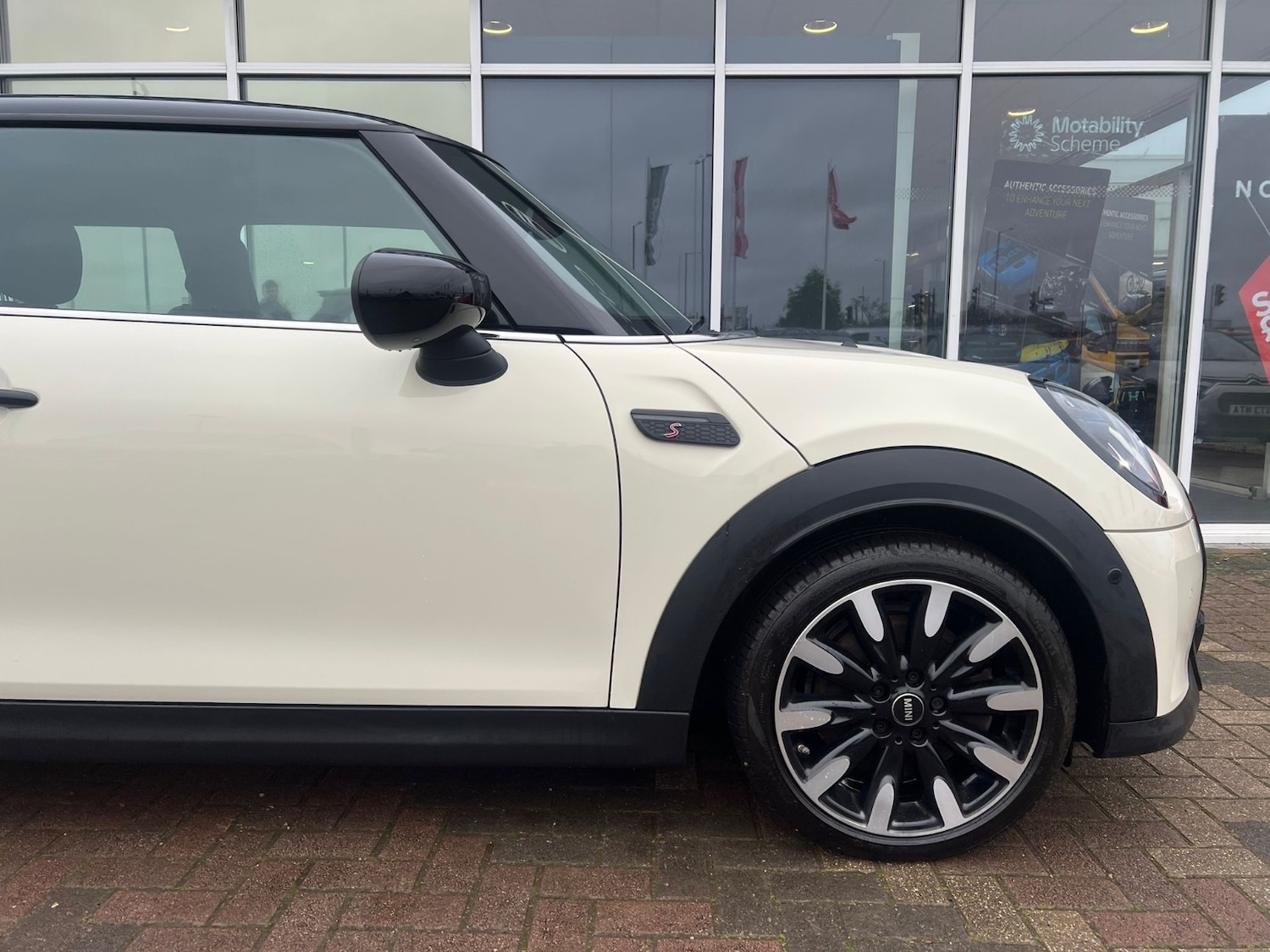 Used MINI Hatch 2021 for sale - 76870110: Photo 40