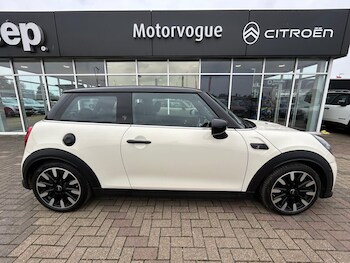 Used MINI Hatch 2021 for sale - 76870110: Photo