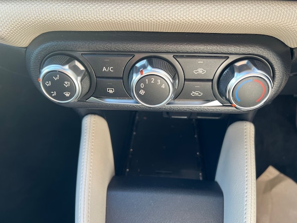 Used Nissan Micra 2020 for sale - 76180131: Photo 33