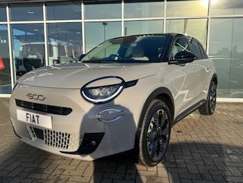 Used Fiat 600 2025 for sale - 76869045: Photo