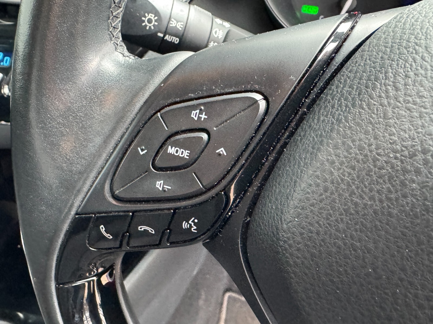 Used Toyota C-HR 2019 for sale - 77803765: Photo 24