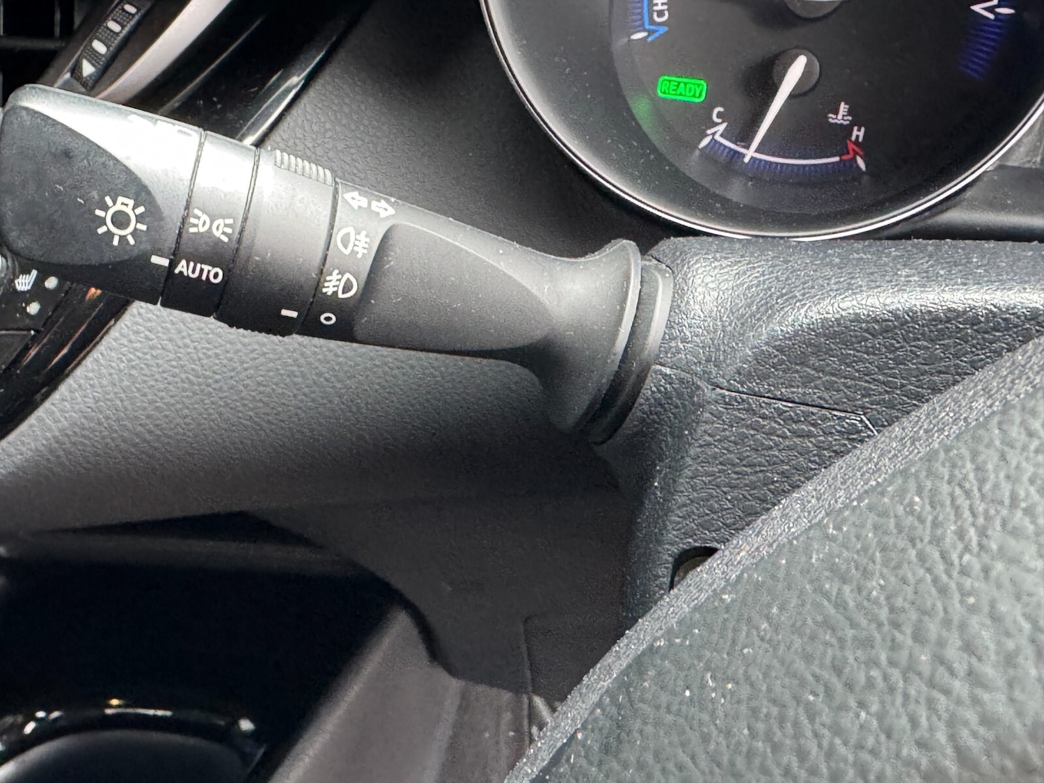 Used Toyota C-HR 2019 for sale - 77803765: Photo 28