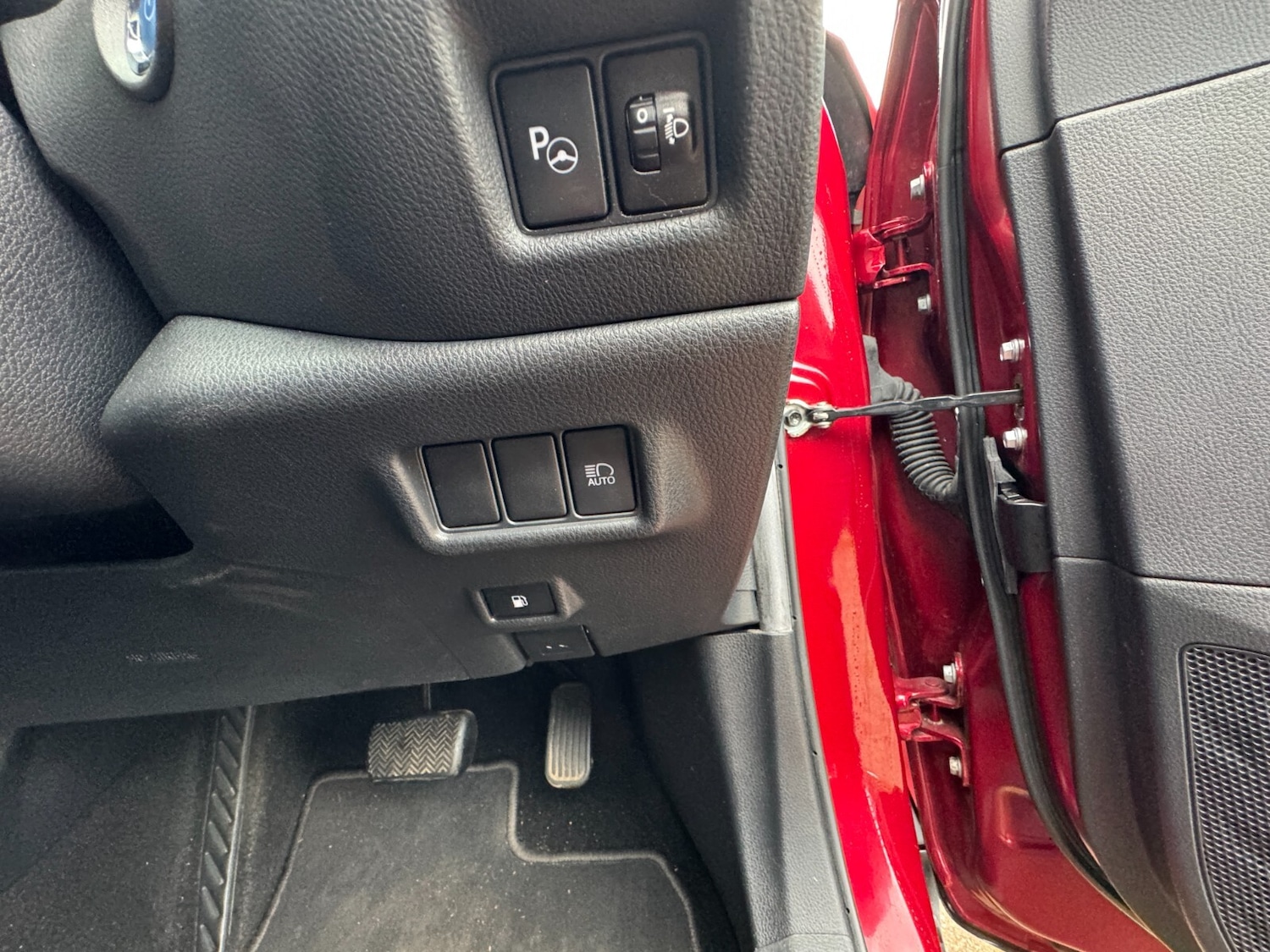 Used Toyota C-HR 2019 for sale - 77803765: Photo 30