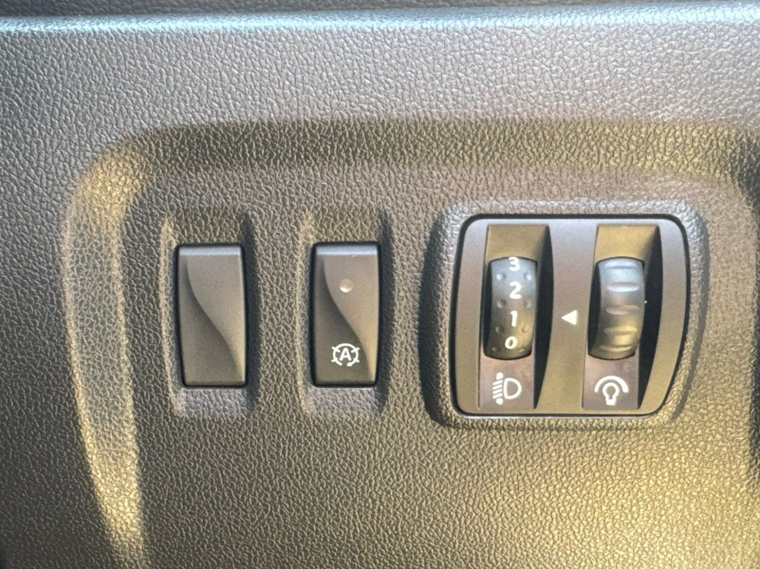 Used Renault Captur 2020 for sale - 76872355: Photo 33