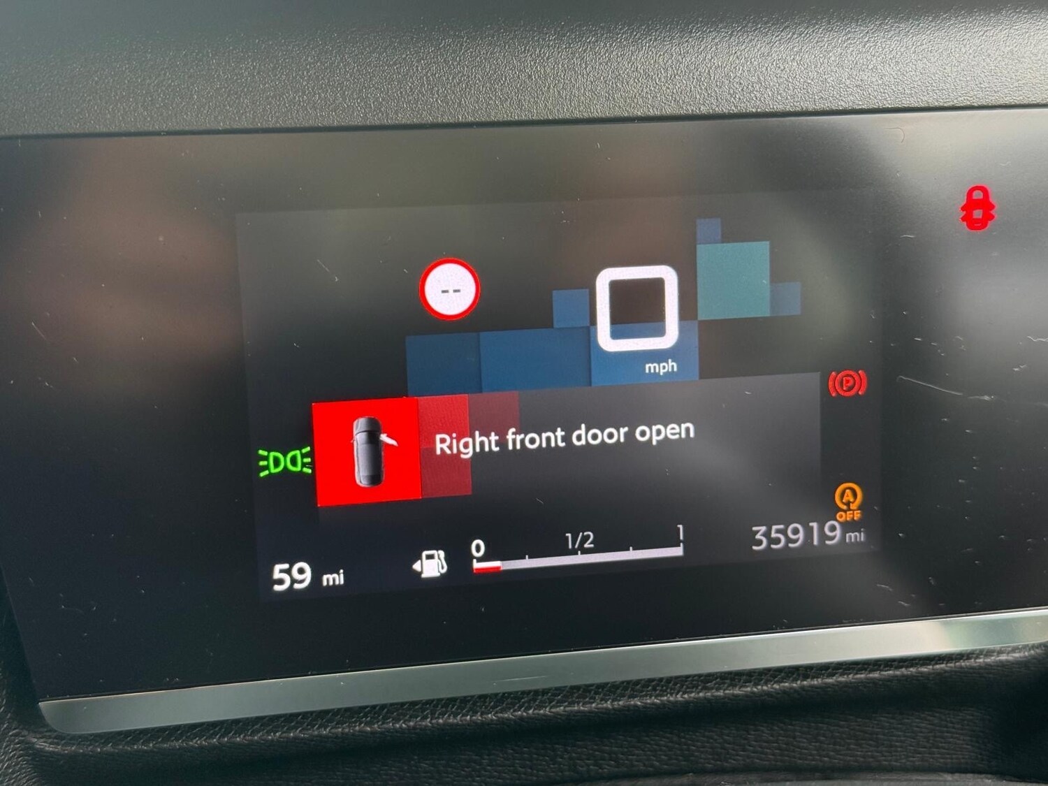 Used Citroen C4 2022 for sale - 76977884: Photo 37